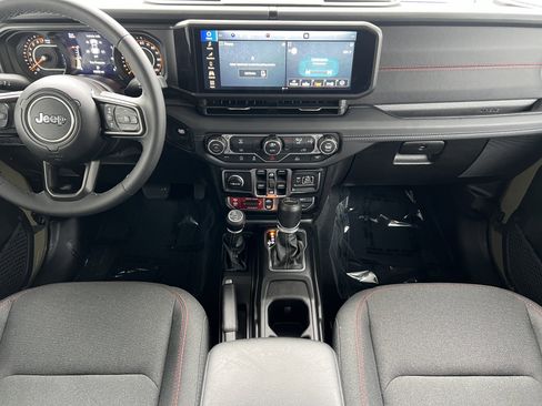 Used 2026 Jeep Gladiator Rubicon AWD/4WD image 30