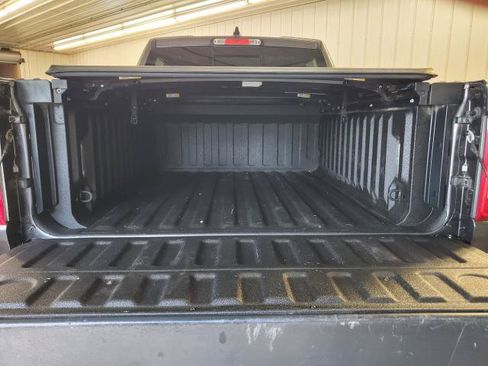 Used 2022 RAM 1500 Laramie AWD/4WD image 10