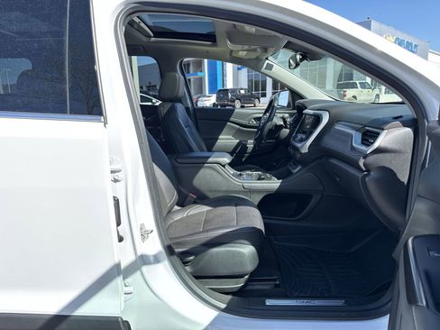 Used 2023 GMC Acadia SLT image 34