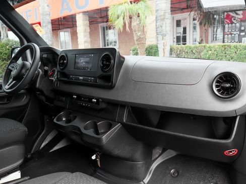 Used 2023 Mercedes-Benz Sprinter 144 Cargo image 30