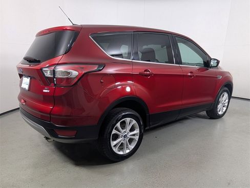 Used 2017 Ford Escape SE w/ SE Cold Weather Package image 7