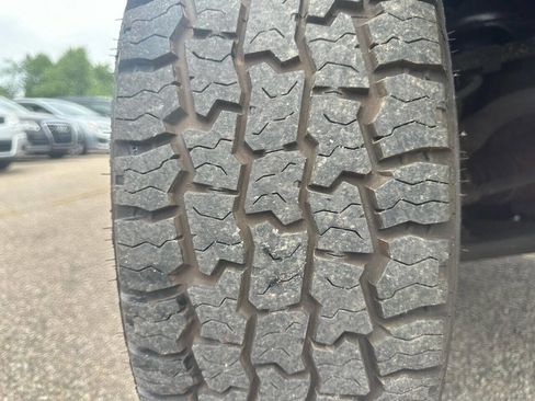 Used 2007 HUMMER H3 image 6