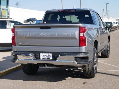 Used 2023 Chevrolet Silverado 1500 LT AWD/4WD image 27