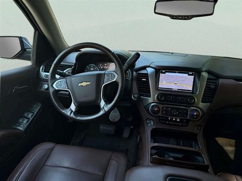 Used 2018 Chevrolet Tahoe Premier AWD/4WD image 14