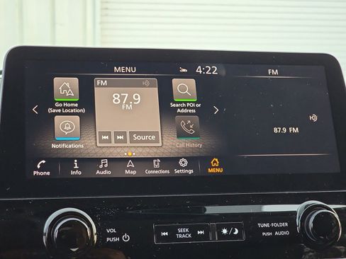 Used 2024 Nissan Armada SL w/ Captain's Chairs Package image 29