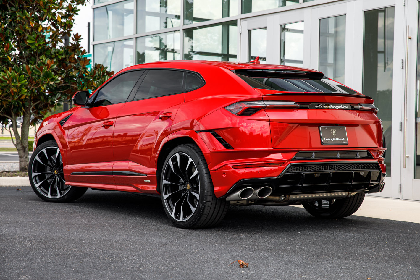 Used 2024 Lamborghini Urus S AWD/4WD image 48