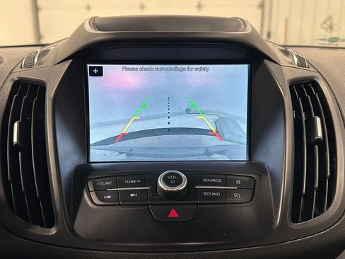 Used 2019 Ford Escape SE AWD/4WD image 4