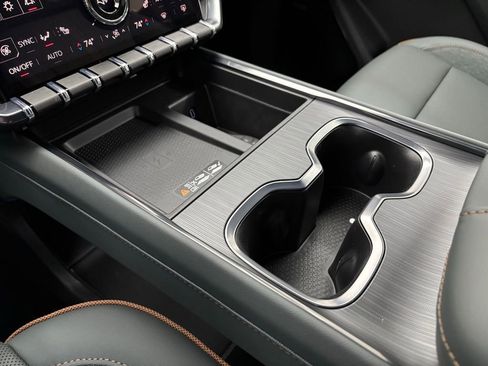 New 2025 GMC Acadia AT4 image 29