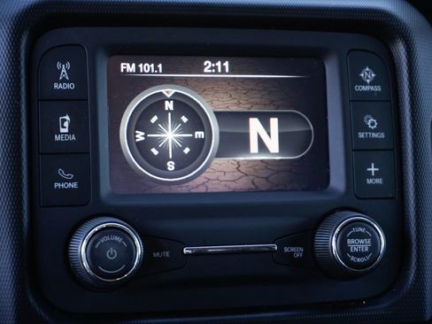 Used 2021 Jeep Wrangler Sport image 31