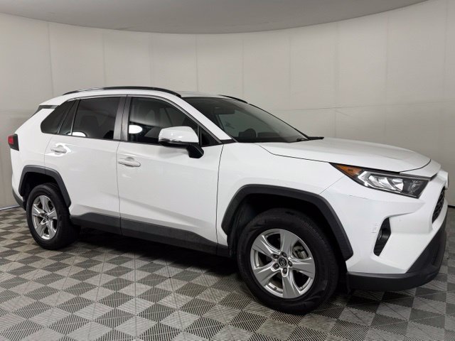 Used 2019 Toyota RAV4 XLE FWD image 10