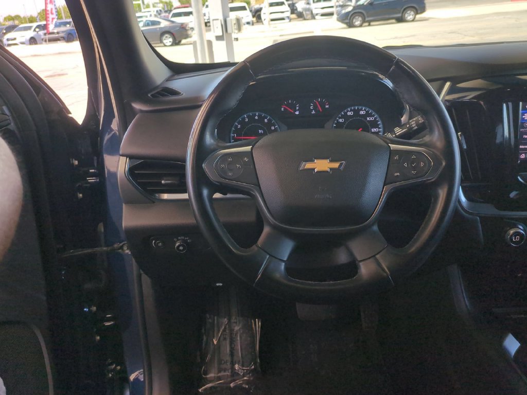 Used 2023 Chevrolet Traverse LT FWD image 20