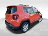 Used 2018 Jeep Renegade Latitude image 5