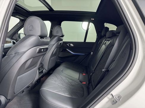 Used 2026 BMW X5 xDrive40i w/ Premium Package image 32