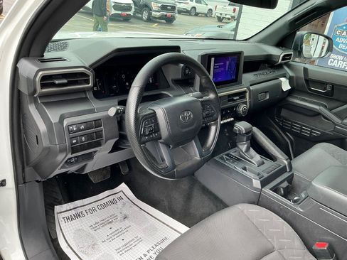 Used 2024 Toyota Tacoma SR RWD image 9