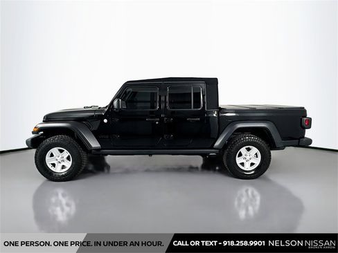 Used 2020 Jeep Gladiator Sport w/ Quick Order Package 23S image 8