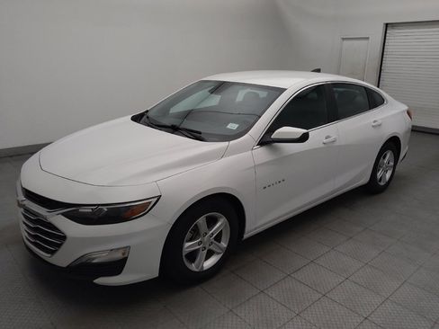 Used 2021 Chevrolet Malibu LS w/ Driver Confidence Package II FWD image 2