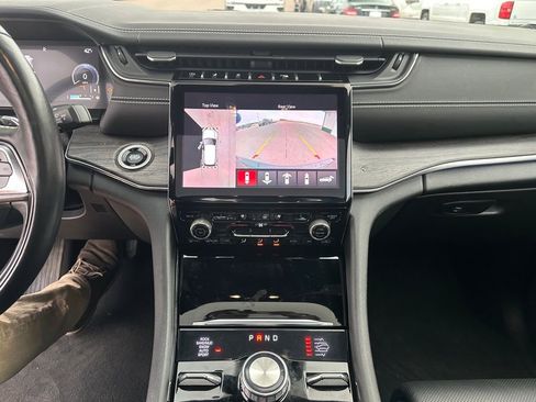 Used 2021 Jeep Grand Cherokee L Overland w/ Advanced Protech Group III image 17