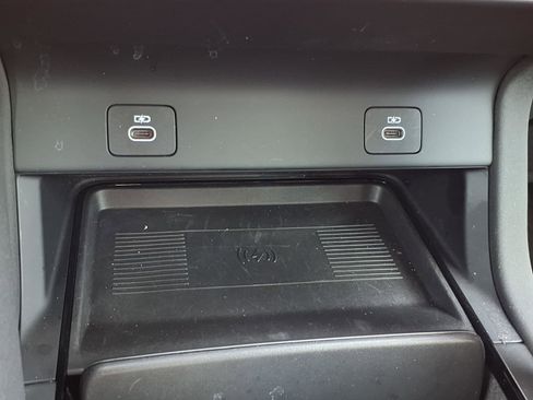 Used 2024 Land Rover Discovery Sport S image 20