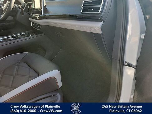 New 2026 Volkswagen Atlas Peak Edition image 42