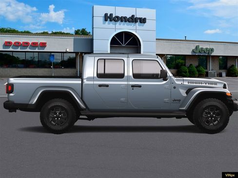 New 2025 Jeep Gladiator High Tide image 9