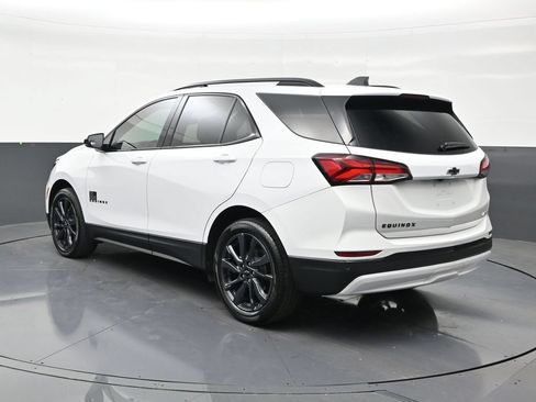 Used 2024 Chevrolet Equinox RS FWD image 3