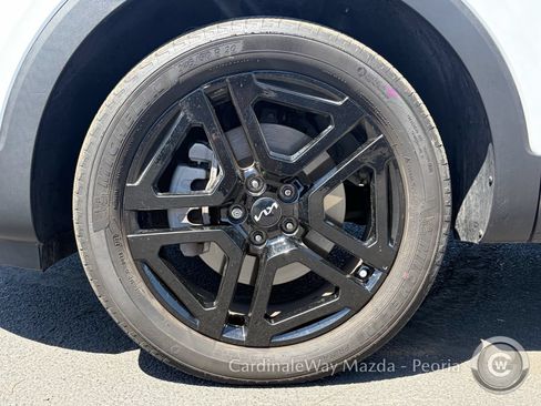 Used 2024 Kia Telluride EX X-Line AWD/4WD image 12