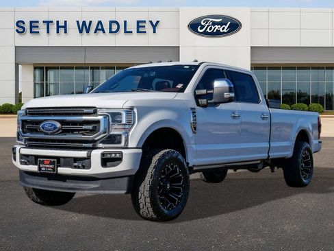 Used 2022 Ford F250 Platinum w/ FX4 Off-Road Package image 3