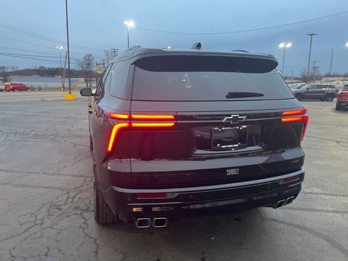 Used 2024 Chevrolet Traverse RS w/ LPO, Floor Liner Package image 4