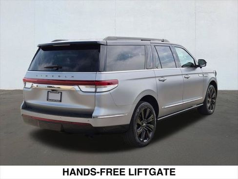 Certified 2022 Lincoln Navigator L Black Label AWD/4WD image 5