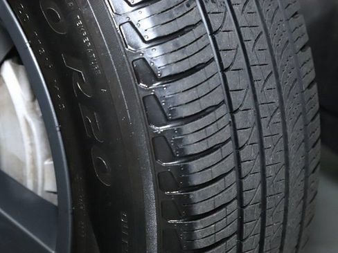 Certified 2022 Land Rover Defender 110 SE AWD/4WD image 41