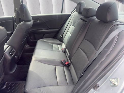 Used 2017 Honda Accord EX-L image 17