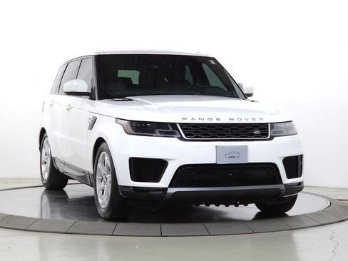 Used 2018 Land Rover Range Rover Sport HSE image 10