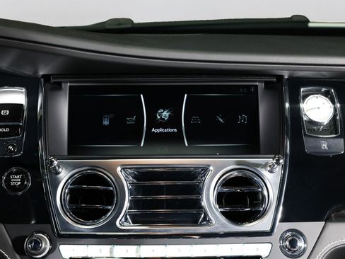 Used 2019 Rolls-Royce Wraith RWD image 48