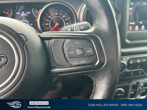Used 2022 Jeep Wrangler Unlimited Sport AWD/4WD image 23