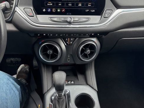 Used 2023 Chevrolet Blazer LT w/ Convenience Package image 34