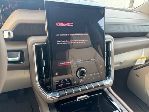 New 2026 GMC Yukon Denali AWD/4WD image 23