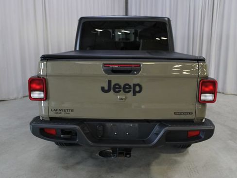 Used 2020 Jeep Gladiator Sport w/ Quick Order Package 24S AWD/4WD image 31