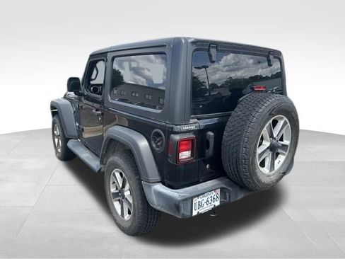 Used 2019 Jeep Wrangler Sport AWD/4WD image 7