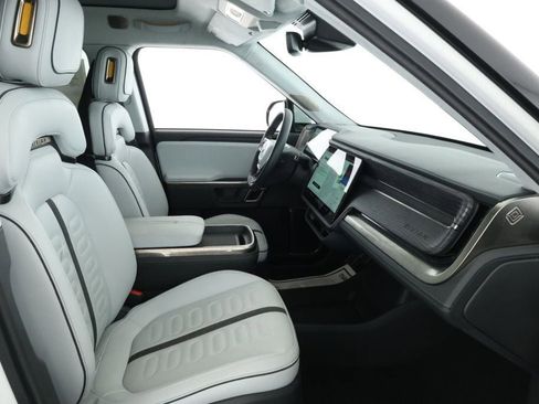 Used 2024 Rivian R1S Adventure image 26