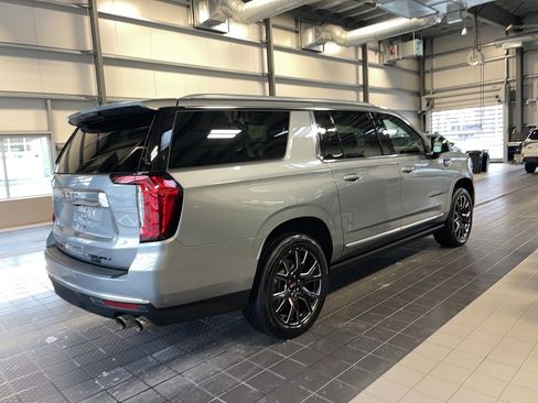 Used 2024 GMC Yukon XL Denali w/ Advanced Technology Package image 19