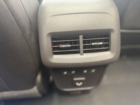 Used 2019 GMC Terrain Denali w/ Advanced Safety Package AWD/4WD image 12