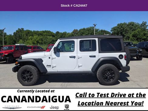 Used 2022 Jeep Wrangler Unlimited Sport image 4