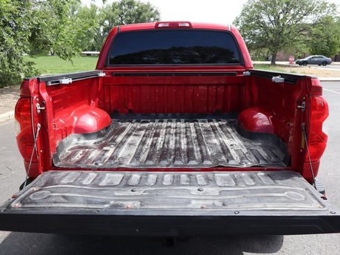 Used 2018 Toyota Tundra Limited w/ Limited Premium Package AWD/4WD image 14