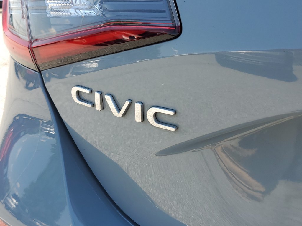 Used 2023 Honda Civic Sport Touring image 8