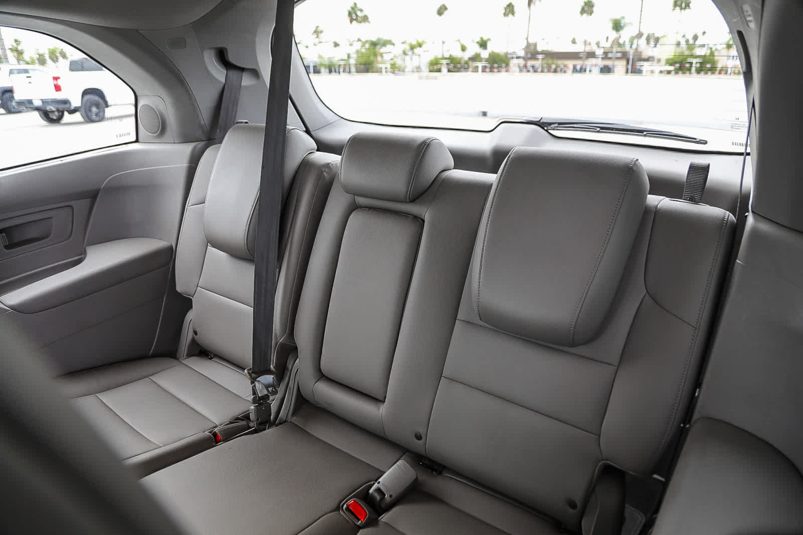 Used 2016 Honda Odyssey Touring Elite image 17