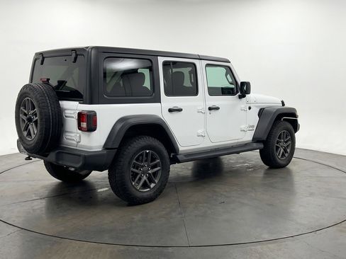 Used 2025 Jeep Wrangler Unlimited Sport AWD/4WD image 9