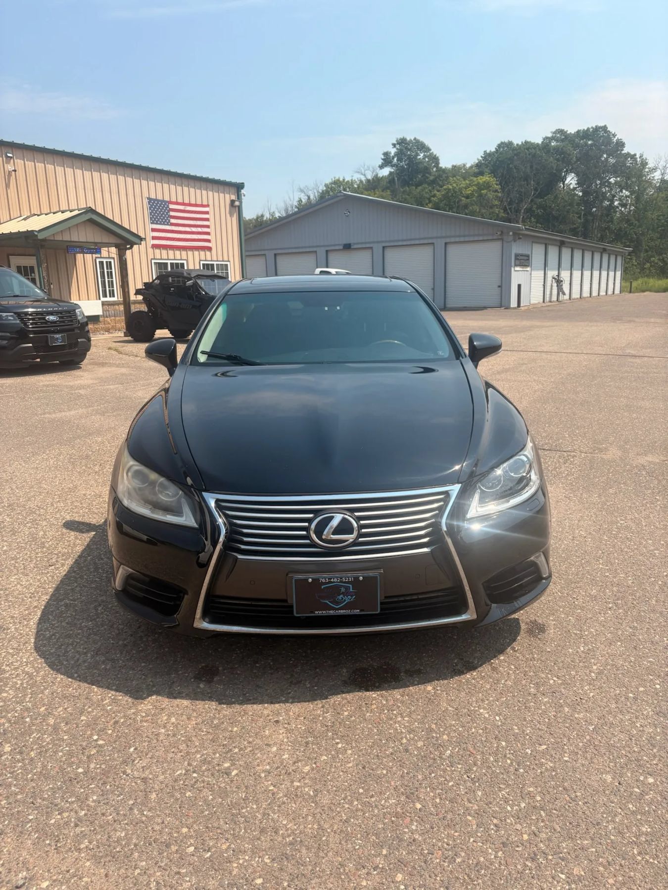 Used 2013 Lexus LS 460 AWD w/ Comfort Pkg image 2
