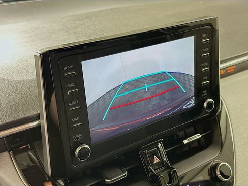 Used 2020 Toyota Corolla SE w/ SE Premium Package image 23