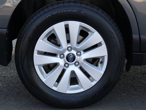 Used 2018 Subaru Outback 2.5i Premium AWD/4WD image 40