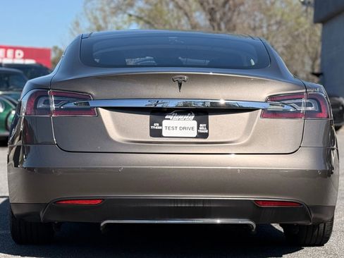 Used 2016 Tesla Model S 90D image 4